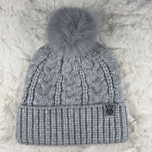 Victoria's Secret Beanie Hat Women's Pretty Gray Cozy Cable-Knit Pom Pom NWT